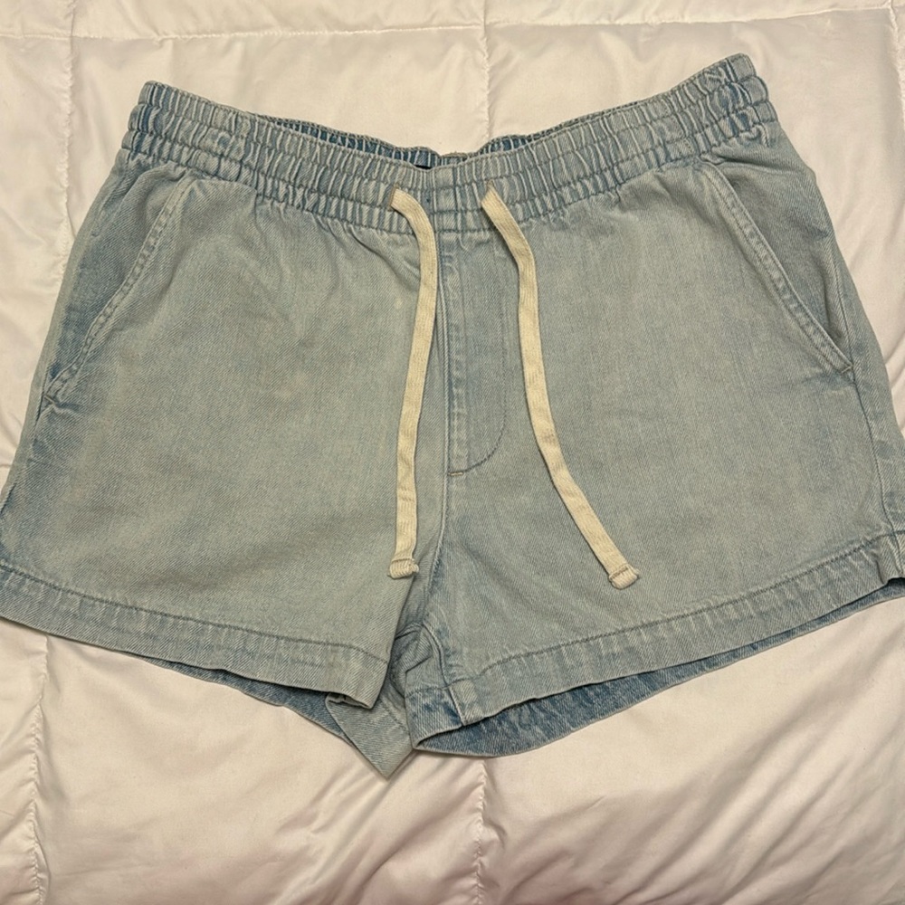 Gap Pull On Jean Shorts